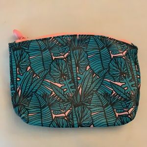 COPY - ✨2/$8 3/$10 5/$15 Assorted Ipsy bags